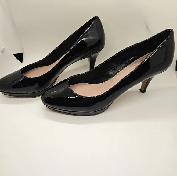 Vince Camuto Black Patent Platform Heels Women's Size 7.5M - Picture 3 of 8